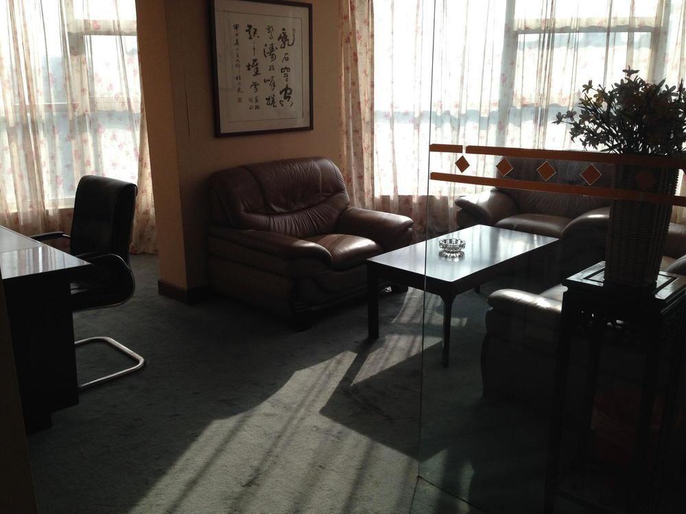 Nanjing Renyun Hotel Exteriör bild